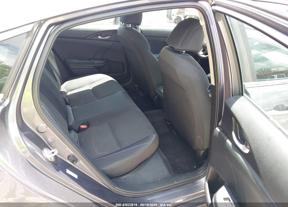 2019 HONDA INSIGHT LX VIN: 19XZE4F18KE011810