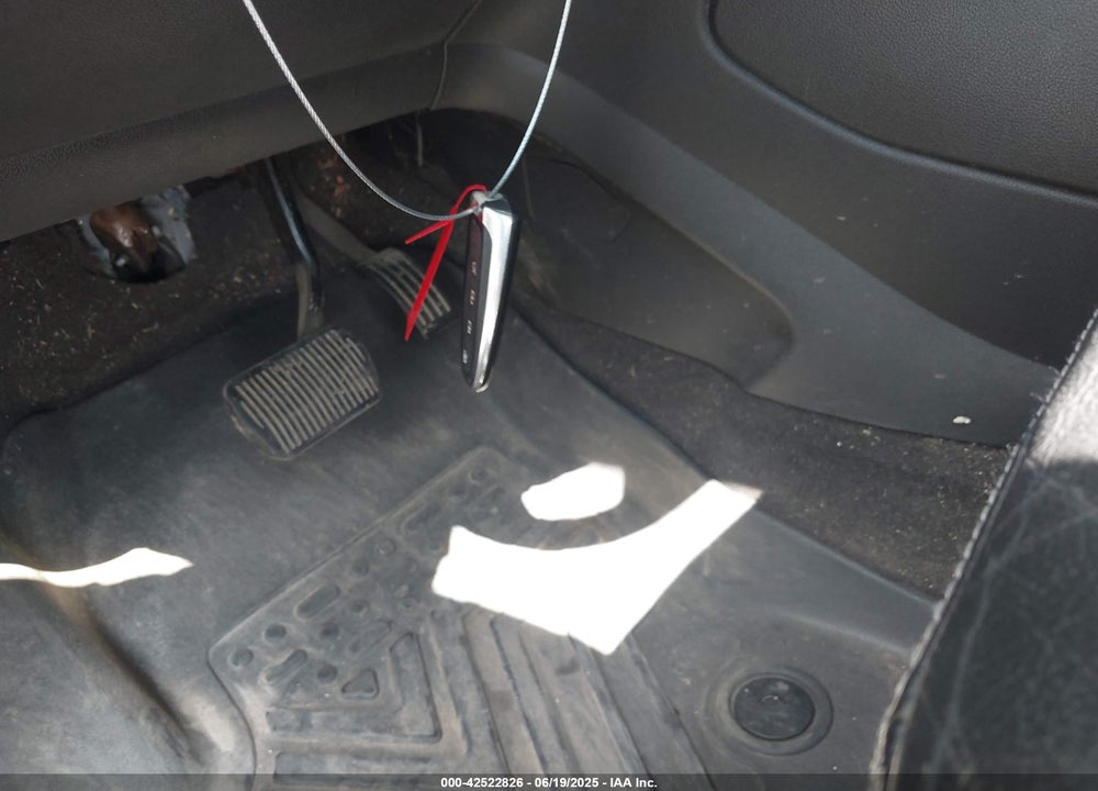 2014 FORD ESCAPE VIN: 1FMCU0J98EUA86815