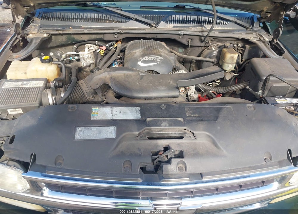 2002 CHEVROLET TAHOE LT VIN: 1GNEC13Z72R130005