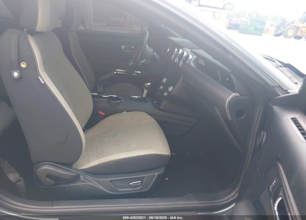 2016 FORD MUSTANG VIN: 1FA6P8CF3G5251019