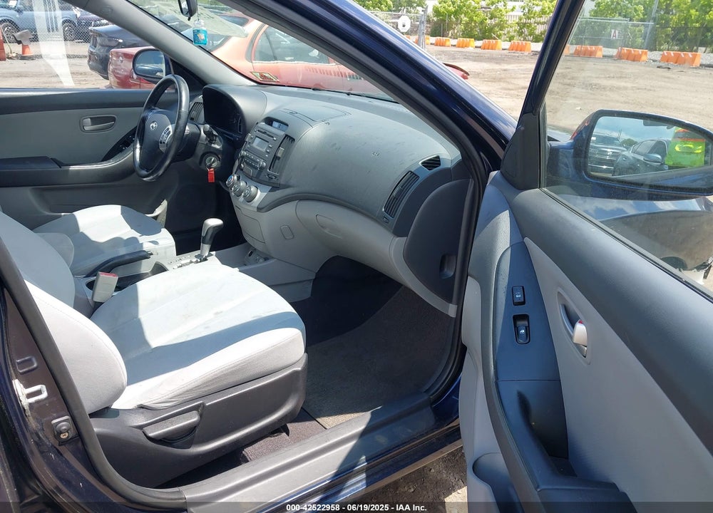 2008 HYUNDAI ELANTRA GLS/SE VIN: KMHDU46D88U530420