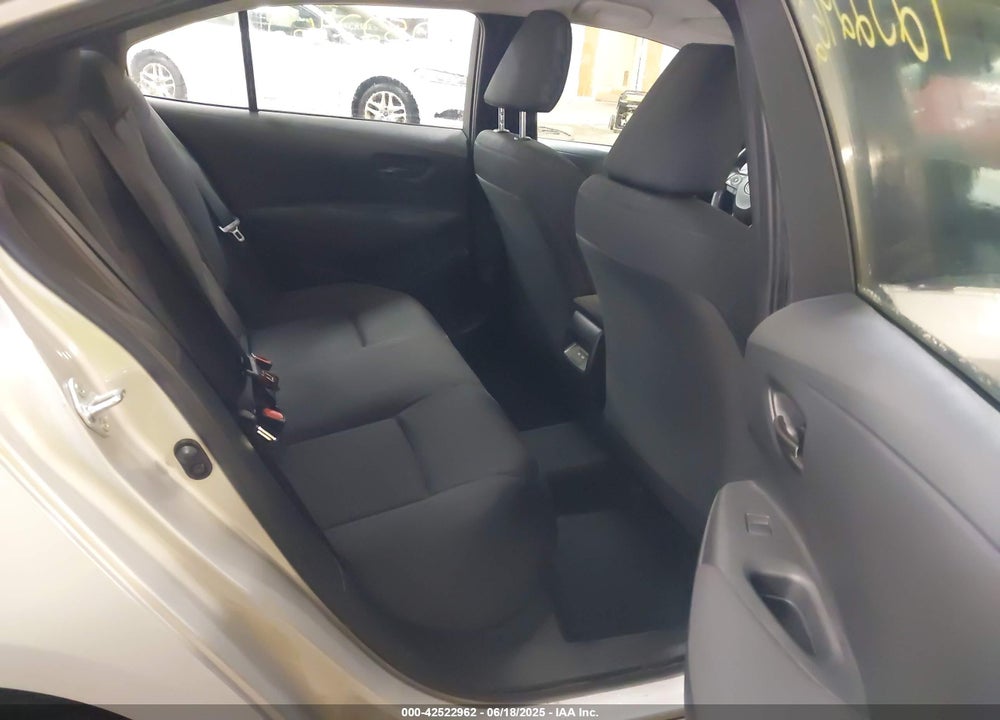 2025 TOYOTA COROLLA LE VIN: 5YFB4MDE7SP233196
