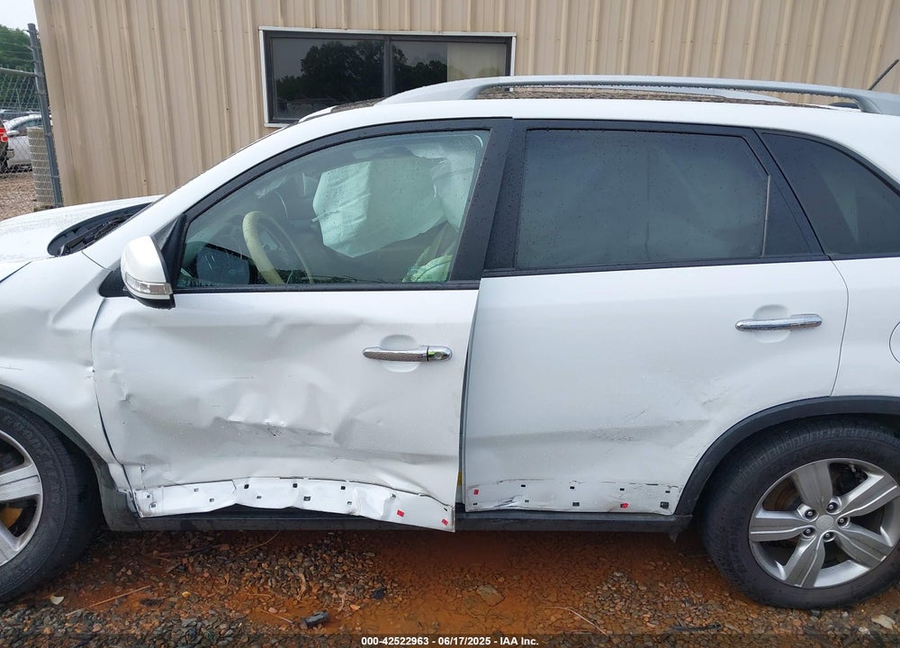 2012 KIA SORENTO VIN: 5XYKU4A22CG307365