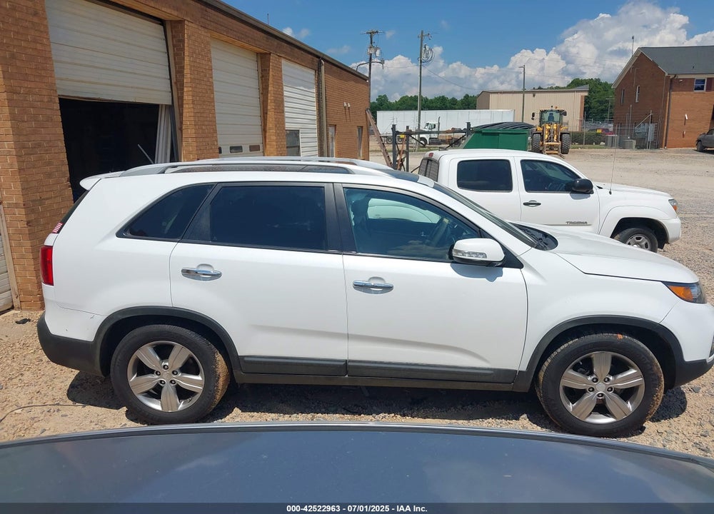 2012 KIA SORENTO VIN: 5XYKU4A22CG307365