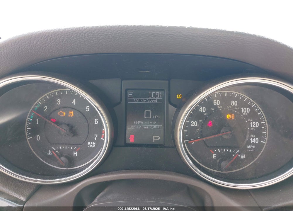 2011 JEEP GRAND CHEROKEE VIN: 1J4RR4GG1BC540041