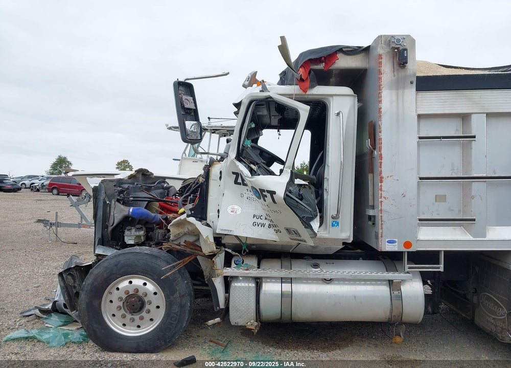2022 WESTERN STAR 4700 SET FORWARD AXLE VIN: 5KKMAVFM5NPNH4995