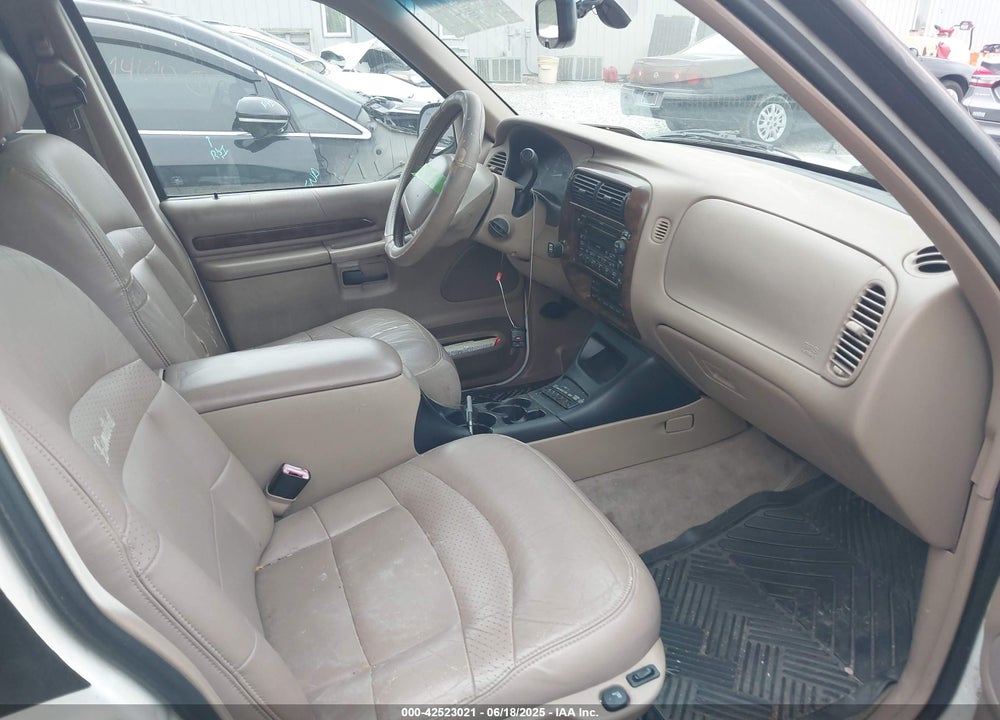 1999 FORD EXPLORER EDDIE BAUER/LIMITED/XLT VIN: 1FMZU35P7XZB56640