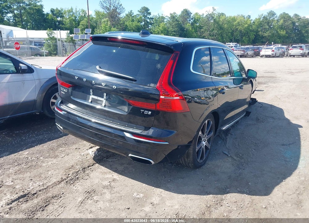 2019 VOLVO XC60 T5 INSCRIPTION VIN: LYV102DL2KB184884