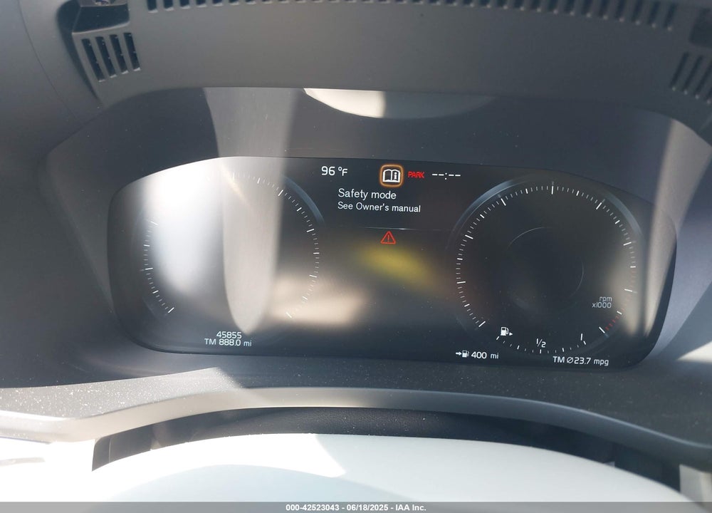 2019 VOLVO XC60 T5 INSCRIPTION VIN: LYV102DL2KB184884