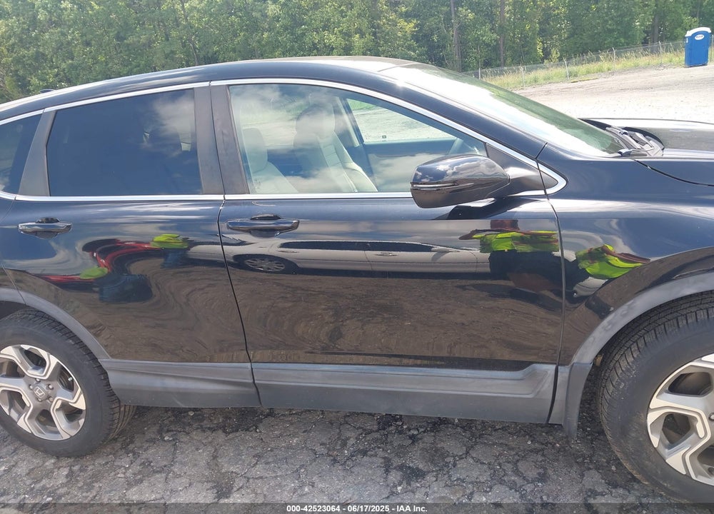 2018 HONDA CR-V VIN: 2HKRW2H58JH609939