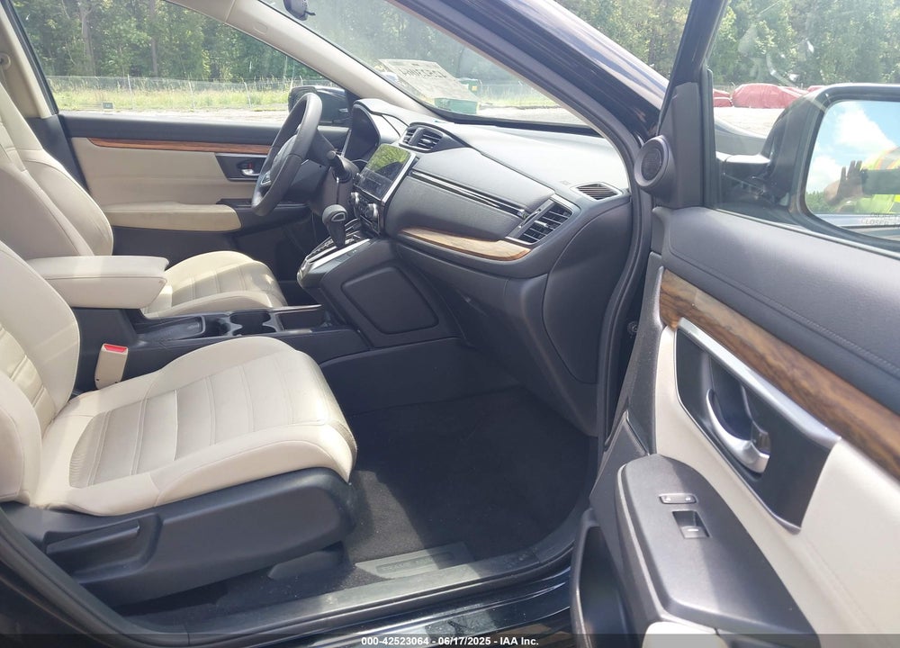 2018 HONDA CR-V VIN: 2HKRW2H58JH609939