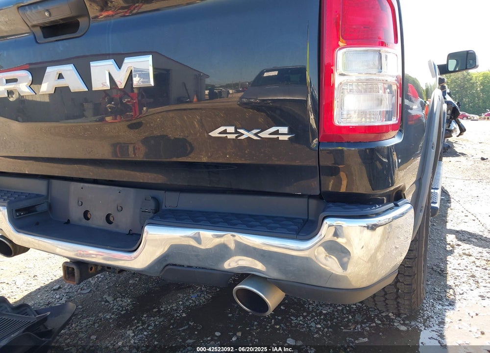 2019 RAM 1500 TRADESMAN 4X4 6'4 BOX VIN: 1C6SRFCT6KN601725