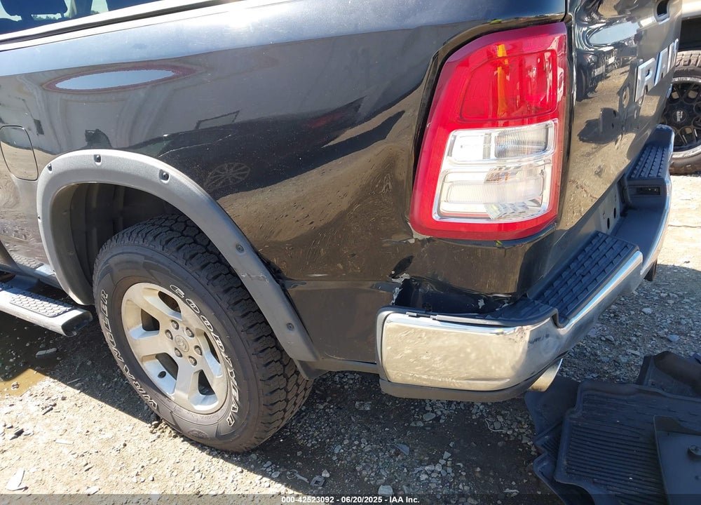 2019 RAM 1500 TRADESMAN 4X4 6'4 BOX VIN: 1C6SRFCT6KN601725