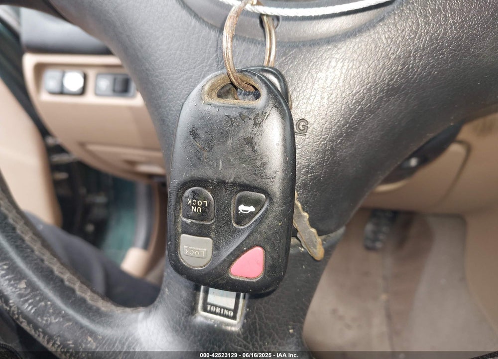 2002 MAZDA MX-5 MIATA CLOTH/LS/SE VIN: JM1NB353120227088