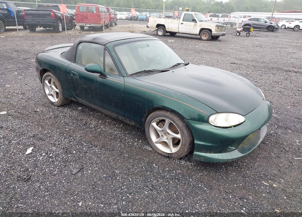 2002 MAZDA MX-5 MIATA CLOTH/LS/SE VIN: JM1NB353120227088