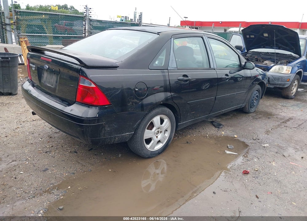 2007 FORD FOCUS VIN: 1FAHP34N27W364469