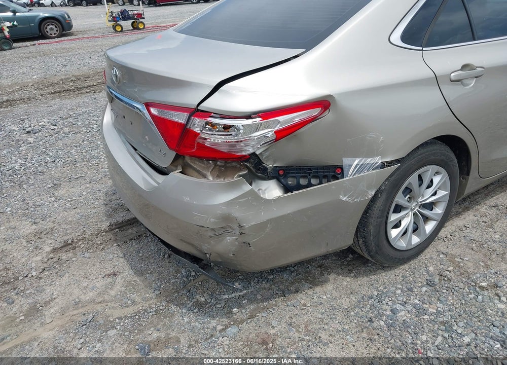 2015 TOYOTA CAMRY VIN: 4T4BF1FK4FR481752