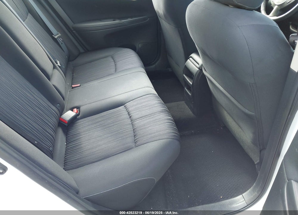 2017 NISSAN SENTRA SV VIN: 3N1AB7AP1HY213143