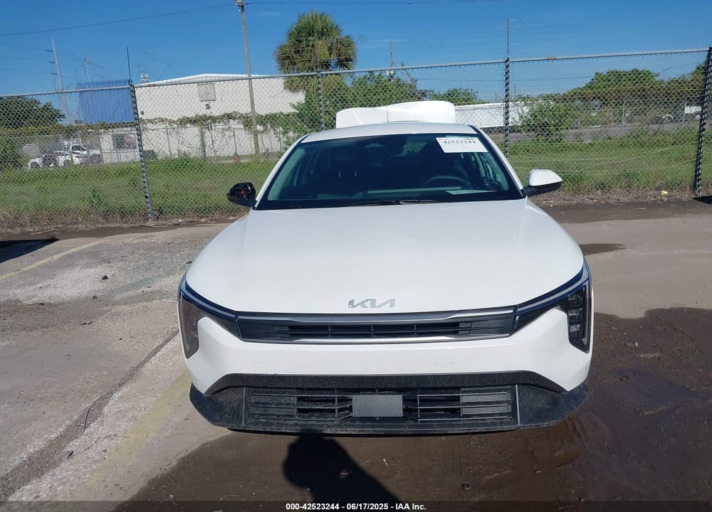 2025 KIA K4 LXS VIN: 3KPFT4DE7SE058549