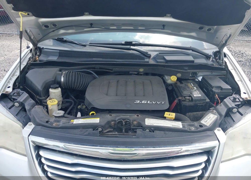 2011 CHRYSLER TOWN & COUNTRY TOURING VIN: 2A4RR5DG7BR765968