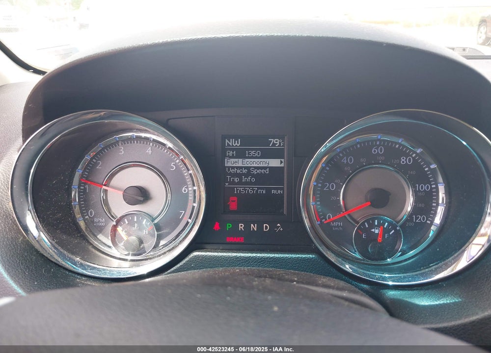 2011 CHRYSLER TOWN & COUNTRY TOURING VIN: 2A4RR5DG7BR765968