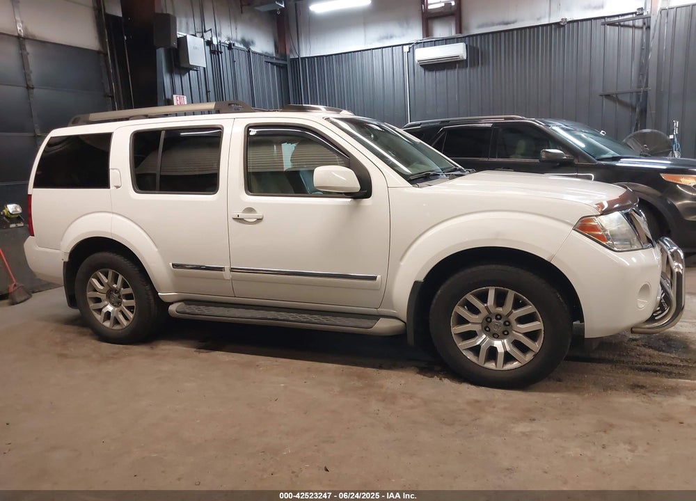 2012 NISSAN PATHFINDER VIN: 5N1AR1NB5CC633585