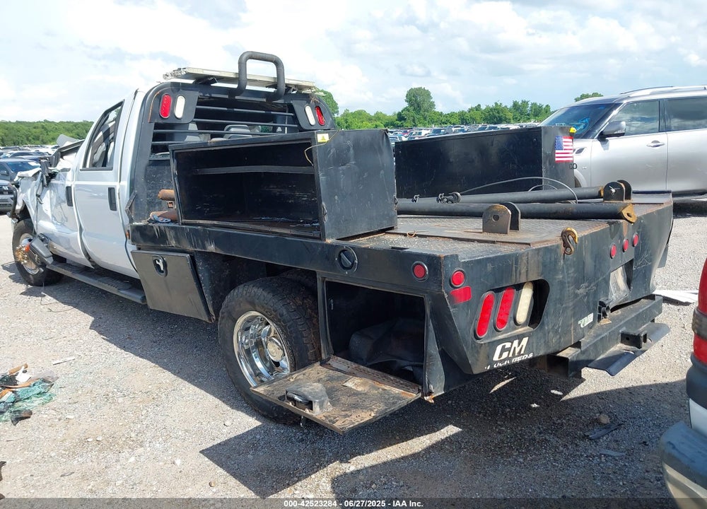 2016 FORD F-350 CHASSIS XL VIN: 1FD8W3H68GEB75990