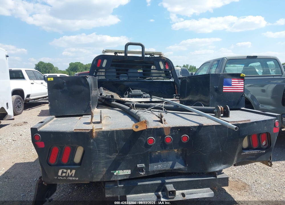 2016 FORD F-350 CHASSIS XL VIN: 1FD8W3H68GEB75990