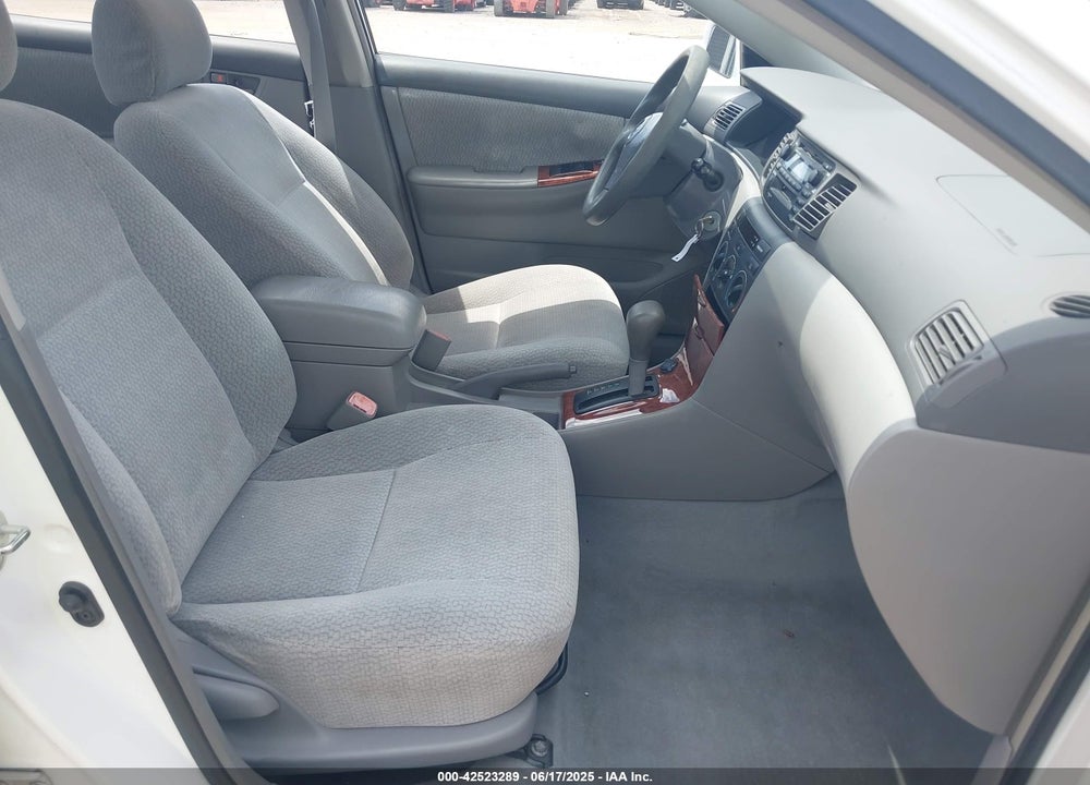 2004 TOYOTA COROLLA LE VIN: 2T1BR32E54C288702