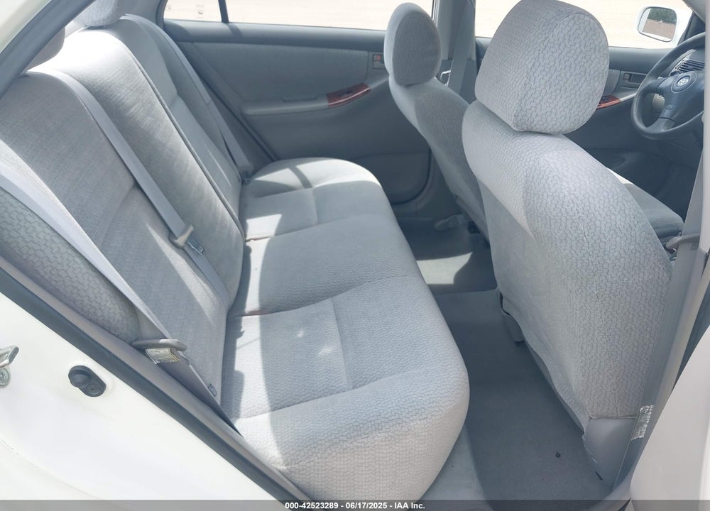 2004 TOYOTA COROLLA LE VIN: 2T1BR32E54C288702