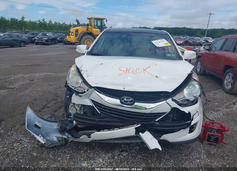 2013 HYUNDAI TUCSON VIN: KM8JUCAC9DU774373