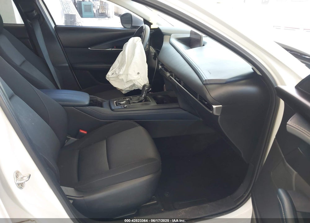 2021 MAZDA CX-30 VIN: 3MVDMAAL8MM211999