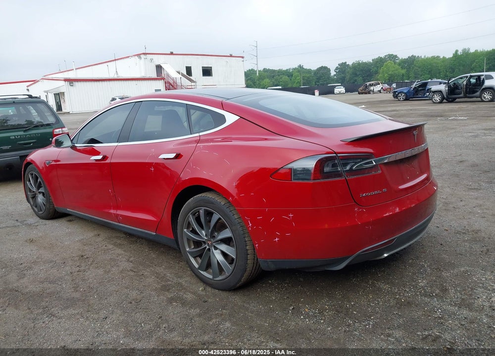2013 TESLA MODEL S VIN: 5YJSA1DP1DFP10048