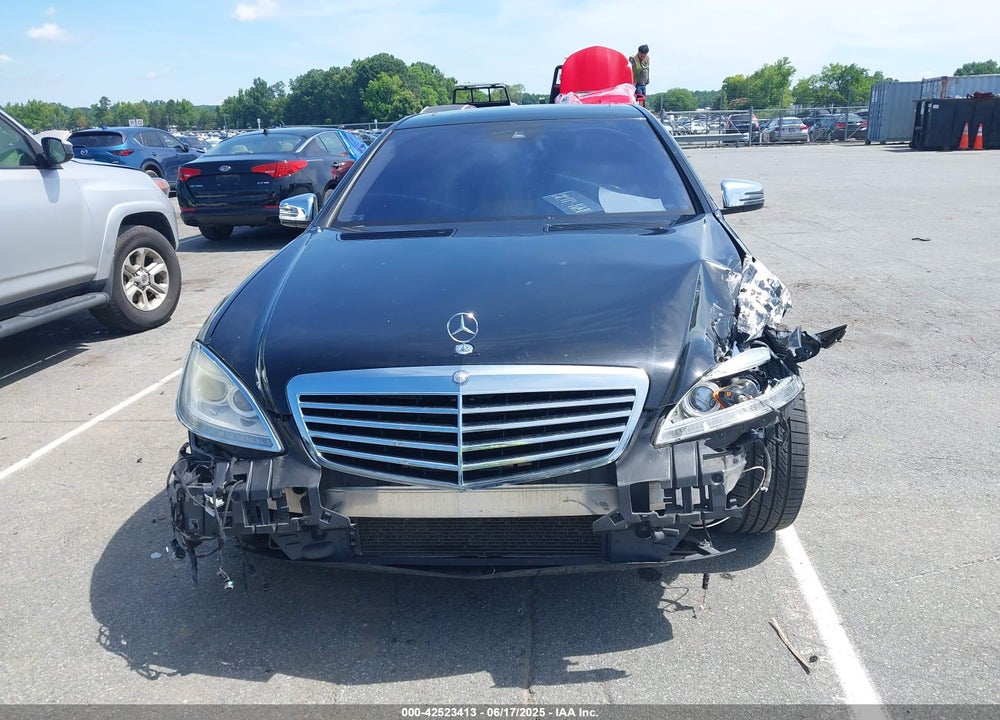 2010 MERCEDES-BENZ S 550 VIN: WDDNG7BB8AA313436