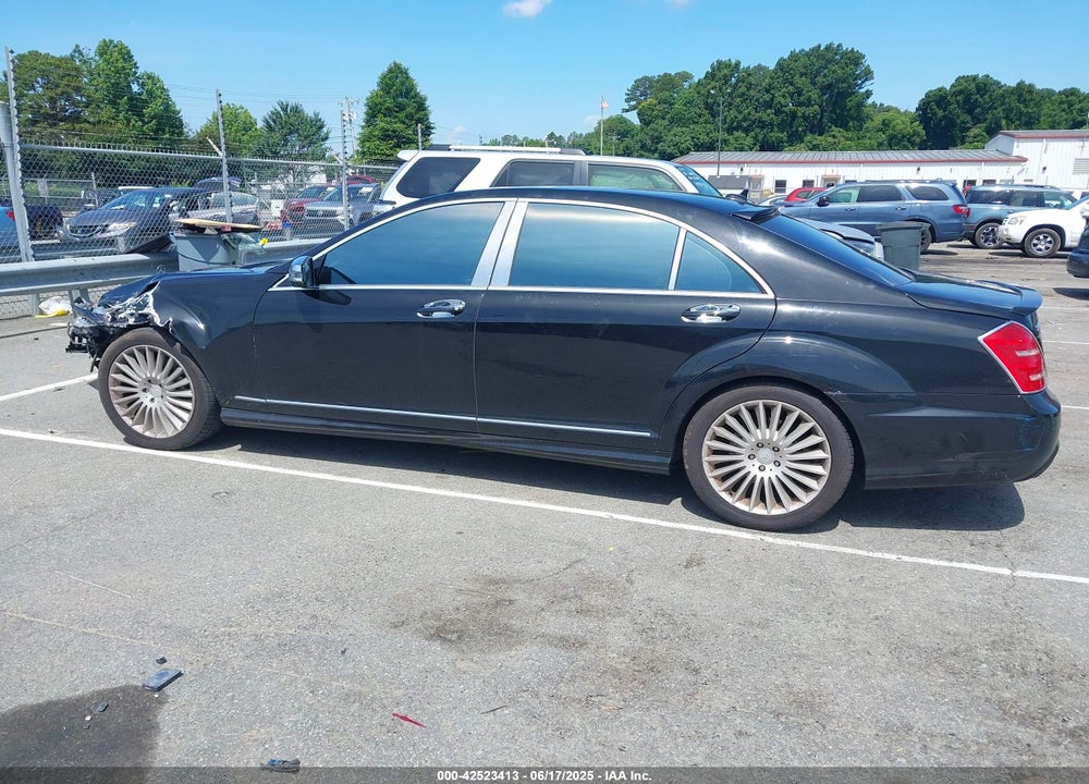 2010 MERCEDES-BENZ S 550 VIN: WDDNG7BB8AA313436