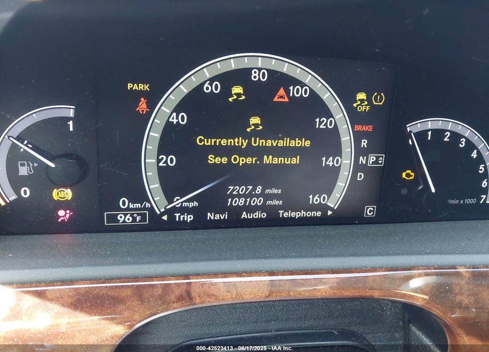 2010 MERCEDES-BENZ S 550 VIN: WDDNG7BB8AA313436