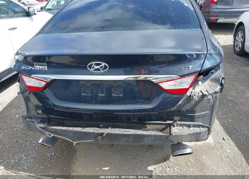 2012 HYUNDAI SONATA VIN: 5NPEC4AB1CH395527