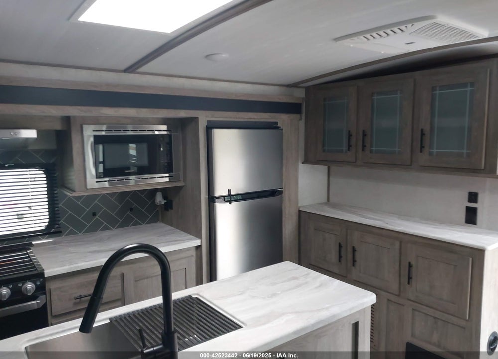 2020 FOREST RIVER SALEM VIN: 4X4TSBC28LU086195