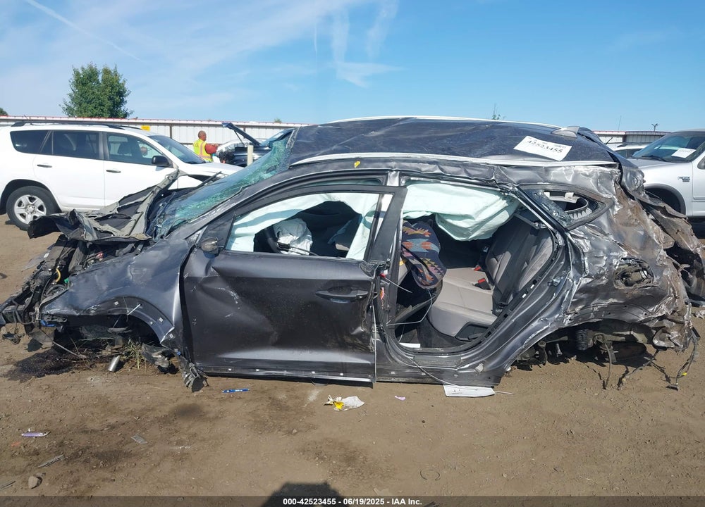 2020 HYUNDAI TUCSON VIN: KM8J3CAL4LU091062