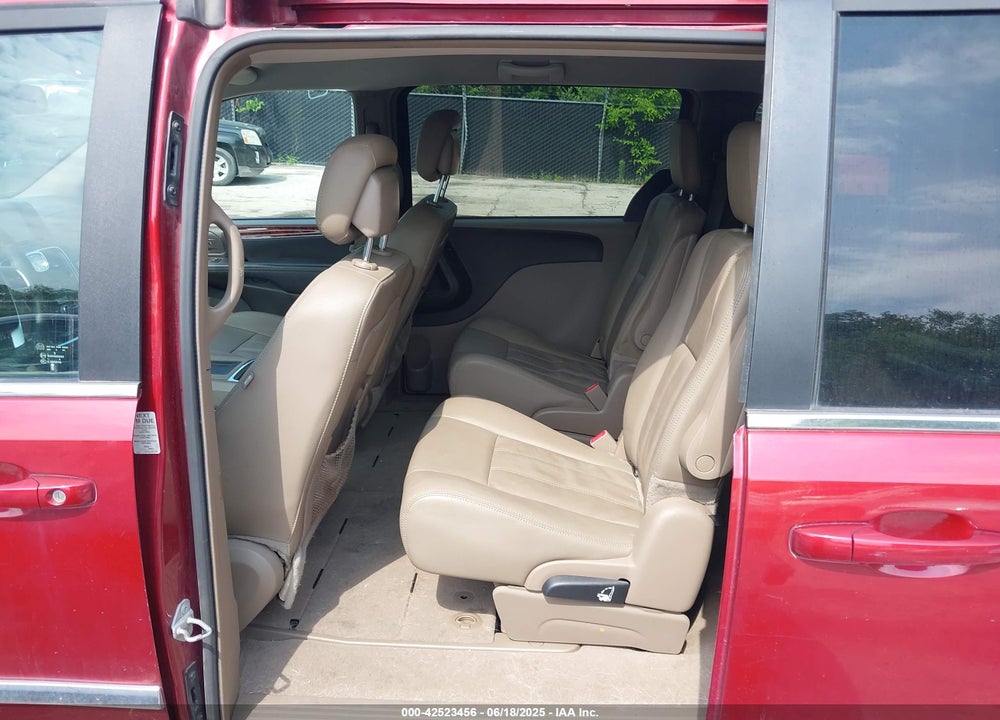 2016 CHRYSLER TOWN & COUNTRY TOURING VIN: 2C4RC1BG4GR156220