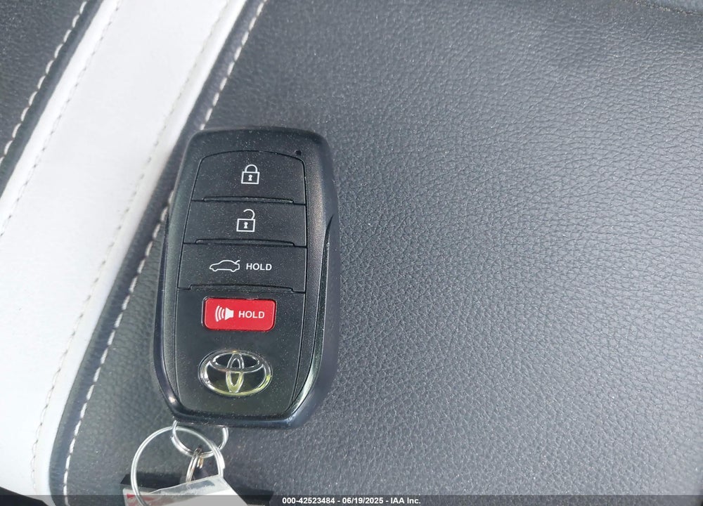 2025 TOYOTA CAMRY VIN: 4T1DAACK6SU027597