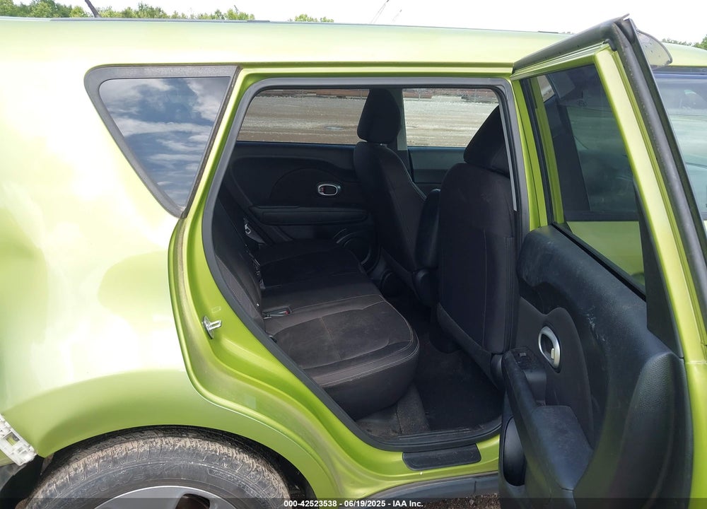 2016 KIA SOUL VIN: KNDJN2A25G7868465
