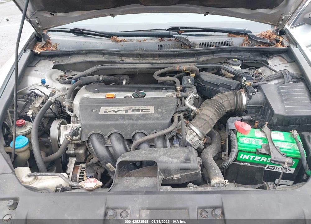 2008 HONDA ACCORD VIN: 1HGCP26778A061877