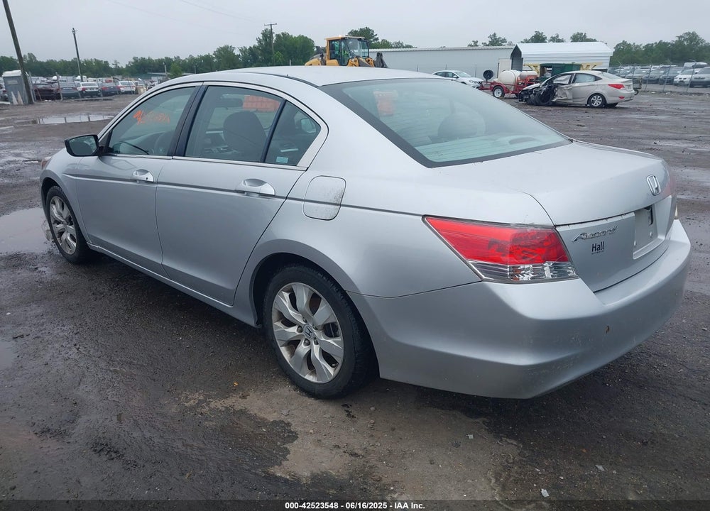 2008 HONDA ACCORD VIN: 1HGCP26778A061877