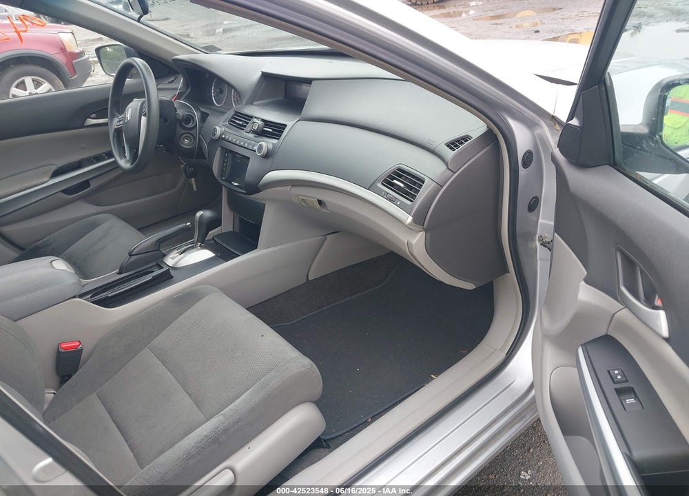 2008 HONDA ACCORD VIN: 1HGCP26778A061877