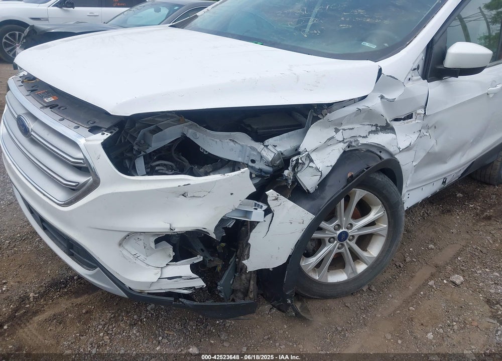2017 FORD ESCAPE VIN: 1FMCU0GD2HUB40514