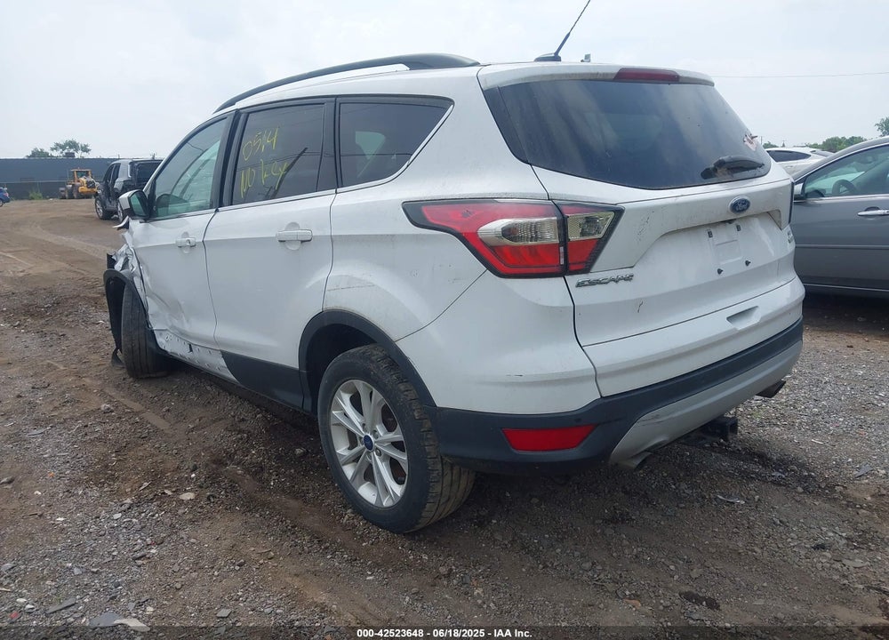 2017 FORD ESCAPE VIN: 1FMCU0GD2HUB40514