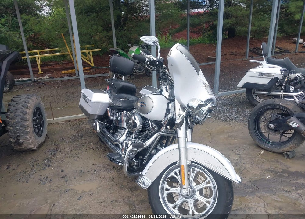 2008 HARLEY-DAVIDSON FLSTC VIN: 1HD1BW5118Y048282