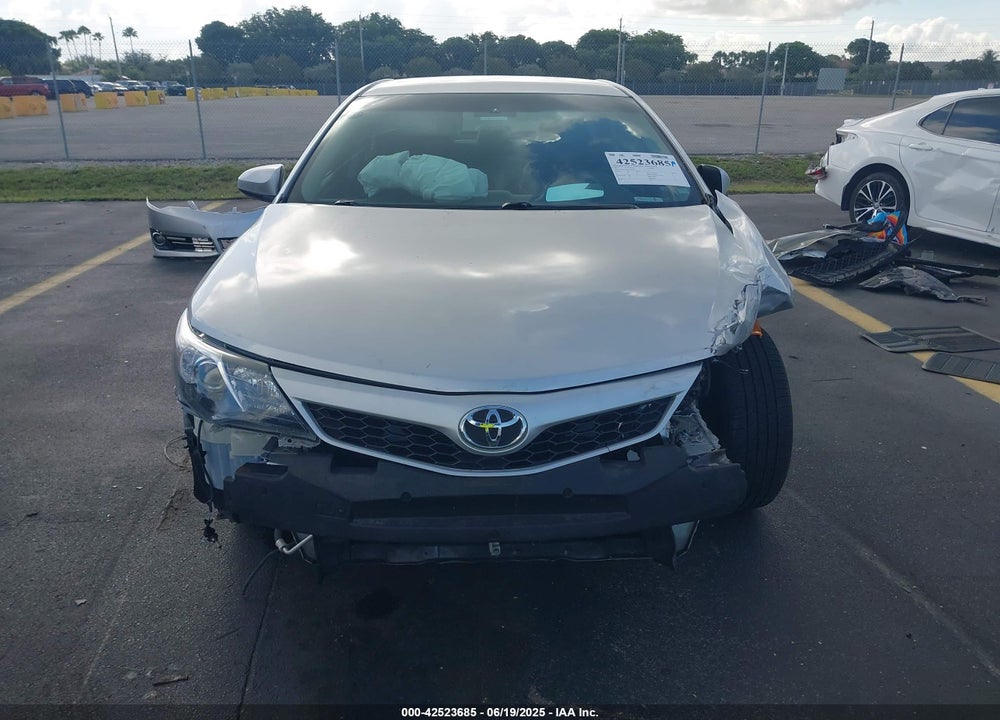2013 TOYOTA CAMRY SE VIN: 4T1BF1FK4DU261244