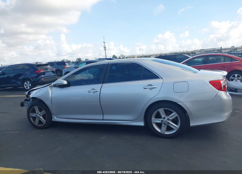 2013 TOYOTA CAMRY SE VIN: 4T1BF1FK4DU261244